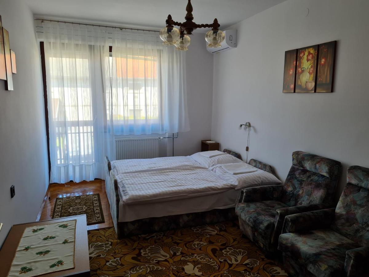Gyoengyvirag Apartman لينتي المظهر الخارجي الصورة