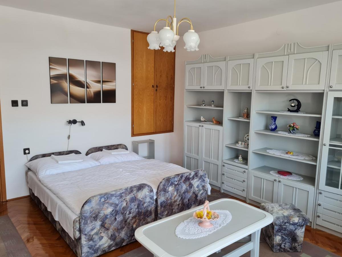 Gyoengyvirag Apartman لينتي المظهر الخارجي الصورة