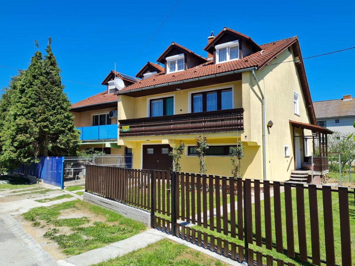 Gyoengyvirag Apartman لينتي المظهر الخارجي الصورة